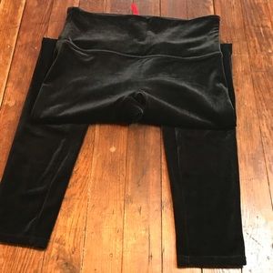 SPANX VELOUR BLACK LEGGINGS